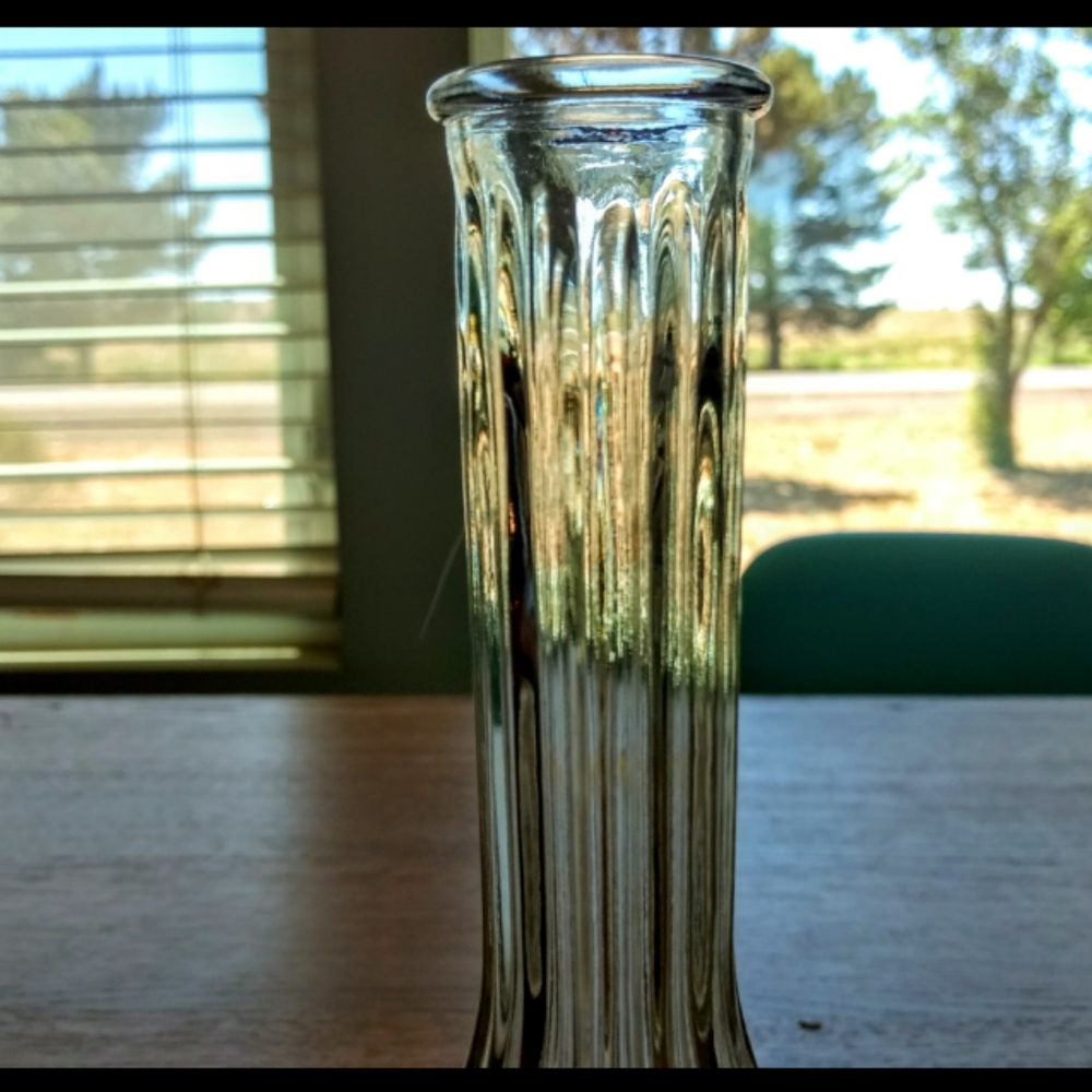 Hoosier Ribbed Bud Vase - Picture 3 of 8